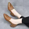 Zapatos de Salón de Punta Fina con Suela Suave para Mujer, Tacón Medio, Nuevos de Otoño 2024, Zapatos Bordados para el Trabajo, Cómodos Zapatos de Tacón Grueso de Cuero Suave para Mamá