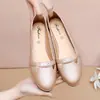 2026 Novo Estilo Sapatos de Trabalho de Outono Femininos, Sapatos de Borracha Impermeáveis Antiderrapantes de Solado Grosso de Plástico para Mãe, Slip-On Casual para Uso Externo