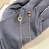 Pulsera Hueca con Forma de Corazón de Fred con Diamantes, Doble Corazón V Chapada en Oro Simple Versátil Joyería de Nicho Regalo para Novia