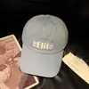 Gorra de Béisbol Bordada con Letras Rojas para Mujer, Ala Ancha, Estilo de Gama Alta, Versión Coreana, Adecuada para Circunferencia de Cabeza Grande, Uso Diario