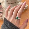 Anillo ancho con textura verde de alta calidad para mujer, diseño de nicho, ligero, lujoso y a la moda, con plumas apiladas.