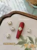 Nuevos accesorios de arte de uñas esmaltados estilo chino, con fénix de esmalte azul, borlas, perlas y diseños florales, al por mayor para decoraciones de uñas tradicionales.