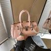 Trabajo Viajero Moda Casual Bolso de Hombro Portátil Gran Capacidad Bolso Kelly 2025 Primavera Nuevo Bolso de Mujer de Alta Gama