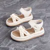 Pies con suelas blandas 2026 suelas gruesas sandalias de velcro falda verano no cansadas sandalias romanas al aire libre francesas estilo nuevo para mujer