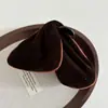 Pinza de Garra con Borde de Terciopelo y Bloques de Color Estilo Francés, Pinza de Tiburón Vintage Nueva, Pasador Elegante para la Parte Trasera de la Cabeza, Accesorio para el Cabello para Mujeres
