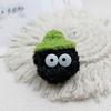 Llavero pequeño de bola de carbón, colgante de peluche, diseño de Thousand y Chihiro Girl, bonito bolso escolar, muñeca de dibujos animados colgante, pequeño regalo.