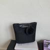 Bolsas de Nicho Transfronteiriças para Mulheres 2025 Nova Moda Retrô de Alta Qualidade Bolsa de Ombro Versátil para o Dia a Dia Bolsa Transversal Saco