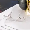 Pendientes Minimalistas de Cola de Pez con Rosca, Tachuelas Elegantes y de Moda, Pendientes de Verano de Gama Alta Únicos Artísticos Retro de Nicho