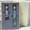 [Empaque de Caja de Regalo] Adecuado para Correa de Reloj Apple Iwatchs12S98765Se, Pulsera de Estrella y Luna, Correa de Cuero para Reloj