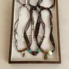 Bufanda de Seda Minimalista Estampado Paisley, Collar de Piedra Ojo de Tigre Flor Gota de Agua para Mujer, Cadena para Clavícula de Moda Versátil de Lujo Ligero