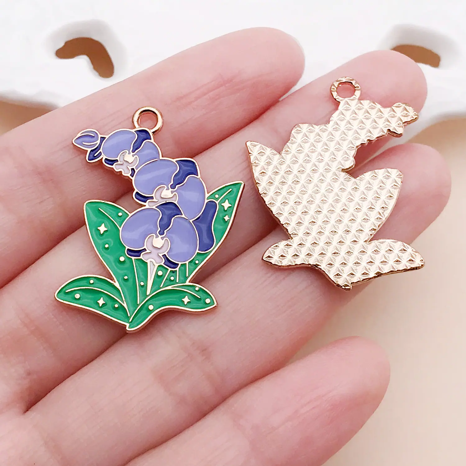 25001-XD-紫色滴油锌合金植物花卉蝴蝶兰30x23x1