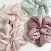 Goma para el pelo scrunchie de gasa perlada estilo coreano suave con un tacto de alta gama, accesorio para el pelo tipo coleta de satén de lujo ligero