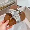 Sandalias planas retro sin cordones para niñas, calzado de verano para exteriores, nuevas sandalias tejidas versátiles de suela blanda para la playa 2026