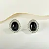 Pendientes de Botón Vintage de Perlas Estilo Francés con un Toque de Lujo Ligero, Presentando Agujas de Plata S925 Incrustadas con Diamantes y un Elegante Diseño Ovalado