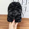 Boné de Baseball Leopard Print Retro Tendência para Homens e Mulheres, Nova Moda Outono Versátil Boné Bico de Pato Que Faz o Rosto Parecer Menor