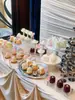 Soporte de Exhibición de Postres Color Crema con Sentido del Orden Estilo Coreano, Soporte para la Hora del Té Estilo Old Money, Soporte de Exhibición para Arreglo de Pasteles de Banquete de Bodas