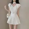 Verano 2026 Nuevo Vestido Coreano Chic de Moda con Cuello en V, Cintura Ceñida, Correa para el Cuello, Personalizado para Mujer
