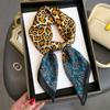 Pañuelo cuadrado estampado de leopardo europeo y americano 70 pañuelo fino chal para protección solar de primavera y verano pañuelo versátil decorativo pañuelo de mujer pañuelo de seda