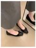 Sapatos Quadrados com Bolinhas Brancas e Aumento de Altura Escondido para Mulheres, Novo da Primavera de 2026 Estilo Francês com Laço Sapatos Gentis para a Noite