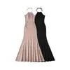Vestido Elegante para Mulheres, Estilo Maduro Leve, Slim Fit, Gola Halter, Novo Verão 2026, Bodycon Elegante, Vestido Longo Sexy para Meninas Descoladas