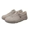 Sapatos masculinos Gongyang originais, modelo novo, couro genuíno, sapatos casuais respiráveis, sola macia, antiderrapante, tênis esportivos versáteis, calçados masculinos da moda