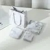 Caja de joyería de papel multicolor para colgantes, pendientes y pulseras, caja de embalaje vacía de 1.6 cm de alto para comercio transfronterizo