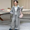 Conjunto nuevo de otoño para niñas: conjunto de ropa para niñas mayores, con un top estampado de estrellas con cremallera y pantalones casuales, conjunto de dos piezas moderno