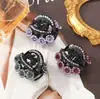 Elegantes Pasadores Pequeños y Medianos de Flor Brillante con Pedrería Checa Importada para Peinados Recogidos Pedrería