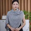 Estilo Coreano Outono e Inverno Nova Moda Versátil Botão Lã Mesclada Tricô Xale Multifuncional Roupa Exterior Lenço Elegante para Mulheres