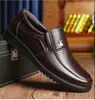 Sapatos de Couro Transfronteiriços, Moda Coreana Elegante para Negócios Formais, Sapatos Casuais Respiráveis, Presente para o Dia dos Pais, Sapatos Slip-On para Homens, Casual de Negócios