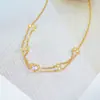 Acero de Titanio CompletoVenta al por mayor transfronteriza de Nuevo Lujo Ligero Chapado en Oro de 18 Quilates No se decolora Elegante Collar de Alta Gama Estilo Ins para Mujer