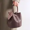 Bolso de Cubo para Mujer 2025 Nuevo Bolso de Mujer Bandolera Bolso Pequeño Bolso Tejido de Alta Gama Bolso de Mano Tendencia de Moda
