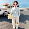 Conjunto de Moletom e Calça de Algodão Chinês para Meninas, Estilo Novo Primavera e Outono 2026, Desenho Animado Fofo, Casual de Primavera, Versátil, Usável, Tendência