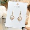 Brincos de Prata de Lei S925 Moda Feminina Brincos de Coração com Pérola Design de Nicho Brincos Elegantes como Presentes para Melhores Amigas e Namoradas