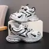Zapatos de papá estilo primavera y otoño para niños de 6 a 12 años, zapatillas transpirables de malla estilo milenio, zapatos de suela blanda antideslizantes para niños y niñas