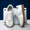 Zapatos de suela ancha para hombre otoño pareja blanco Zapatos de entrenamiento alemanes para mujer talla grande punta ancha zapatos de hombre ensanchados ampliados cuero genuino zapatos blancos pequeños