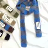 Bufanda Rayada Larga Estilo Coreano para Hombres y Mujeres, Bufanda Pequeña Versátil Japonesa de Dachshund, Bufanda Estrecha de Punto con Bloques de Color de Moda Tendencia