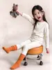 Roupa de Casa Infantil Roupas e Calças de Outono Infantis Meninos e Meninas Roupa de Casa para Bebê Malha Térmica de Algodão Pijamas Roupa de Casa Engrossada