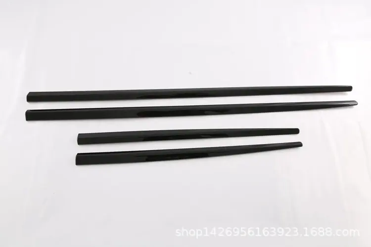 M黑 (1).jpg