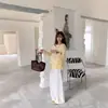 Camiseta Base Versátil de Manga Larga con Diseño de Cordón, Ajustada, Cuello Redondo, Estilo Minimalista Coreano, Top Transparente para Mujer