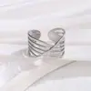 Moda Europeia e Americana Anel Exagerado de Aço Inoxidável para Mulheres Ouro 18K Simples Estilo Ins Anel de Design de Ponta Joias Atacado