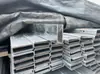 Barandales de Vidrio con Canales de Acero, Escalera Interior de Estilo Chino Construcción de Acero y Vidrio, Empotrado en Ranura de Piso de Balcón Sin Marco