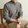 Suéter de punto medio con cremallera para hombre yingao otoño e invierno, suéter de punto de manga larga a rayas para hombre, suéter casual estilo old money, moderno