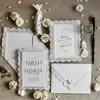 Tarjeta de Invitación de Boda Blanca Pura con Encaje Calado en el Borde, Sobre con Lazo, Juego Completo de Tarjetas de Boda, Soporta Impresión