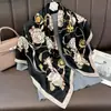 2026 Nuevo Castillo de Estilo Europeo de Alta Gama Bufanda Cuadrada de 90 cm para Mujer, Chal Versátil Elegante para Otoño e Invierno, Bufanda de Seda, Bufanda para Camisa