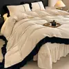 Juego de ropa de cama de cuatro piezas estilo francés de lujo ligero, bordado de alto gramaje en terciopelo de leche, amigable con la piel, cálido, franela engrosada, artículos para dormitorio