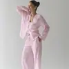 Conjunto de pijama de dos piezas blanco de algodón puro, de manga larga, corte holgado, apto para usar como ropa de exterior, nueva colección otoño 2026 europea y americana, ropa de estar para mujer