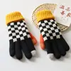 Guantes de Lana Bonitos de Otoño e Invierno para Hombres y Mujeres Estudiantes Tablero de Ajedrez Invierno Forrados de Polar Engrosados Ciclismo Resistentes al Frío Mantenimiento del Calor Pantalla Táctil