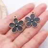 20 Estilos de Flor de Cerezo Negra con Goteo de Aceite Rosa Accesorios para Joyería DIY Aleación Collar Pulsera Colgante Llavero Transfronterizo