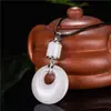 Pingente Princesa de Seda Dourada e Jade, Colar com Fivela de Paz de Jade Branco, Joias de Jade Modernas e Emagrecedoras